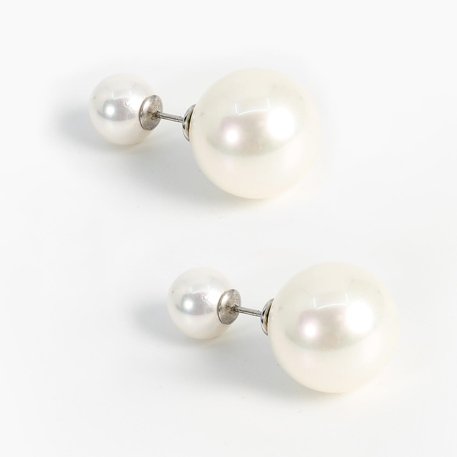 White shell pearl